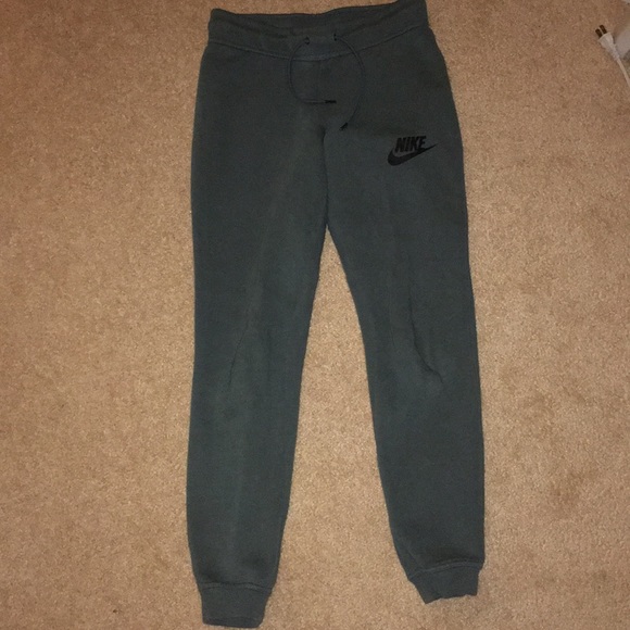 green nike joggers